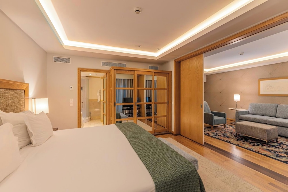 Pestana Carlton Madeira Ocean Resort Hotel — Hotel rooms in Funchal, Madeira
