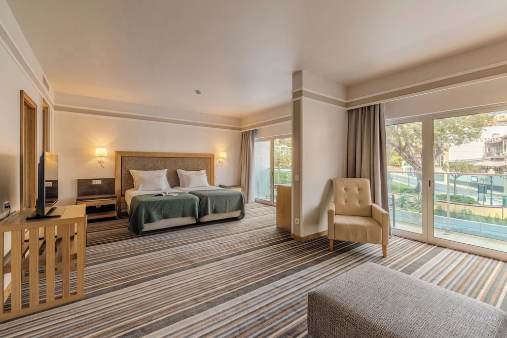 Pestana Carlton Madeira Ocean Resort Hotel — Hotel rooms in Funchal, Madeira
