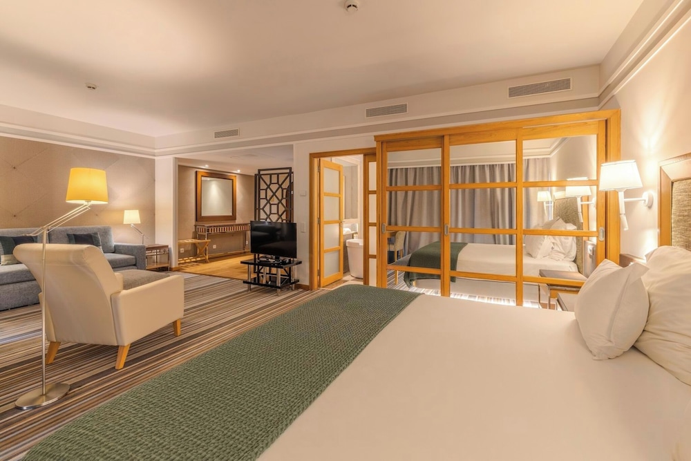 Pestana Carlton Madeira Ocean Resort Hotel — Hotel rooms in Funchal, Madeira