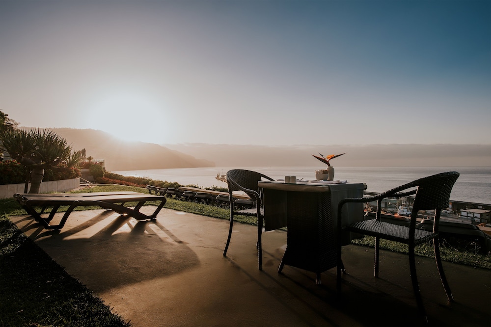 Pestana Casino Park Ocean and SPA Hotel — Restaurant & bars in Funchal, Madeira