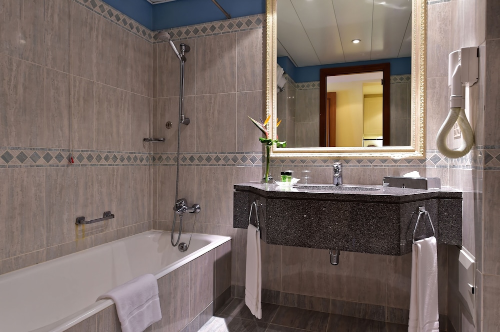 Pestana Miramar Garden & Ocean Resort — Hotel rooms in Funchal, Madeira
