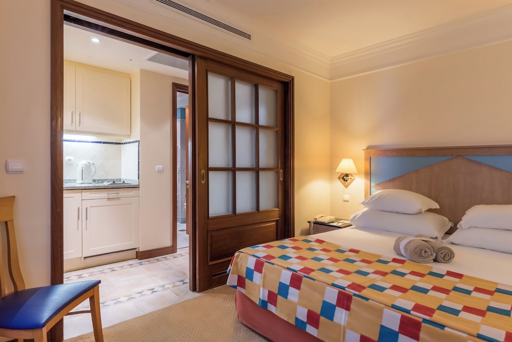 Pestana Miramar Garden & Ocean Resort — Hotel rooms in Funchal, Madeira