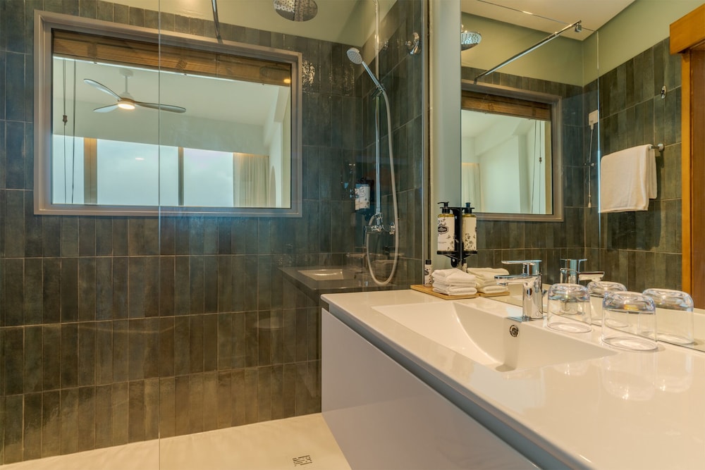 Pestana Vila Lido Madeira Ocean Hotel — Rooms in Funchal, Madeira