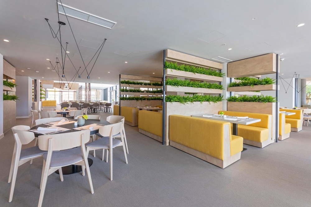 Garden Suites Park Plava Laguna — Restaurant & bars in Poreč, Istria