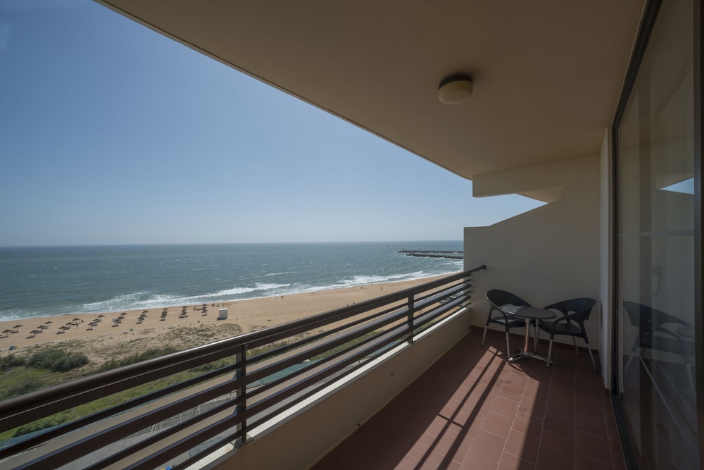 Vila Gale Ampalius Resort Hotel — Beach in Vilamoura, Faro