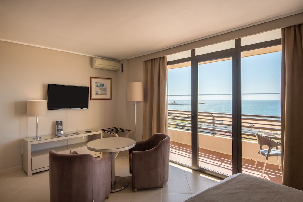 Vila Gale Ampalius Resort Hotel — Hotel rooms in Vilamoura, Faro