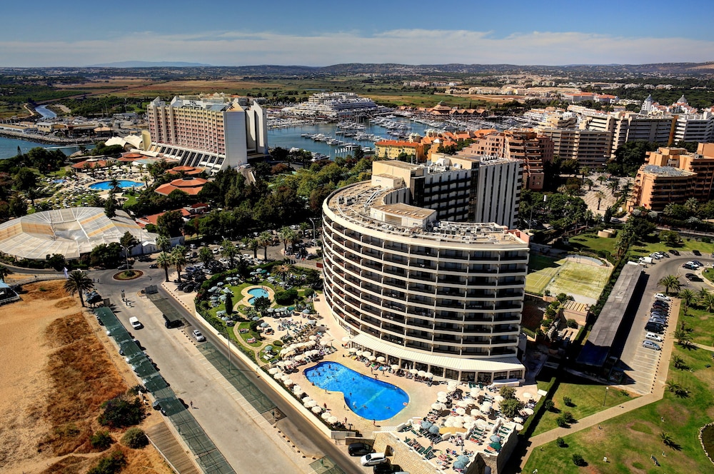 Vila Gale Ampalius Resort Hotel — Hotel building in Vilamoura, Faro