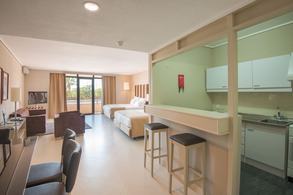 Vila Gale Ampalius Resort Hotel — Hotel rooms in Vilamoura, Faro