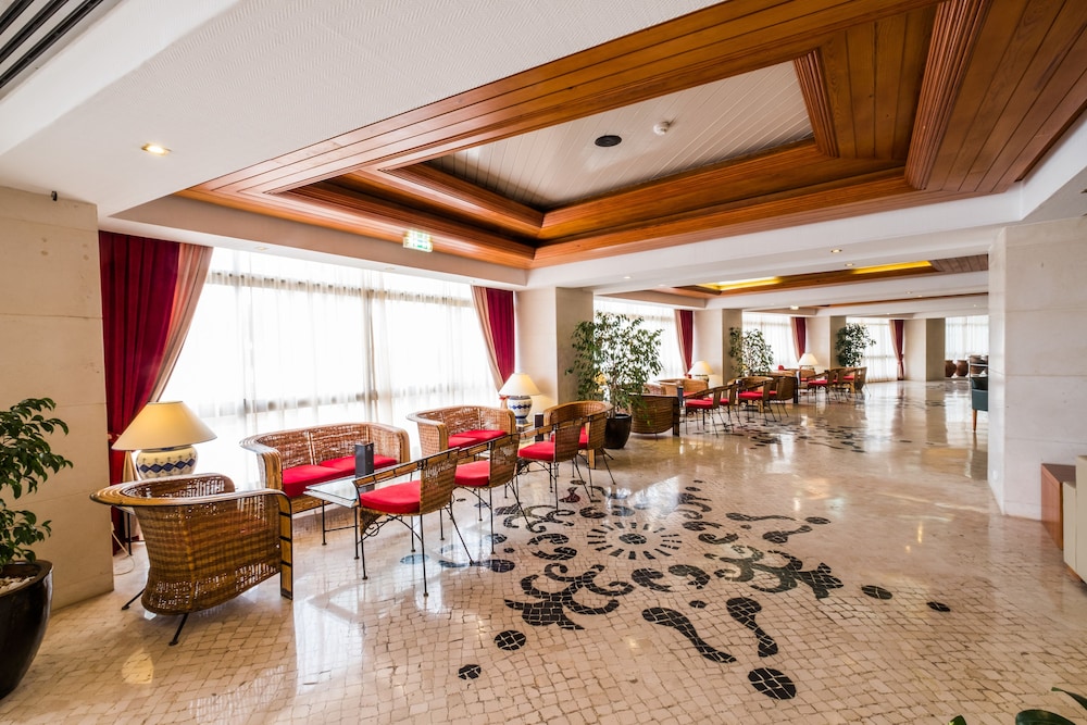 Vila Gale Ampalius Resort Hotel — Hotel building in Vilamoura, Faro