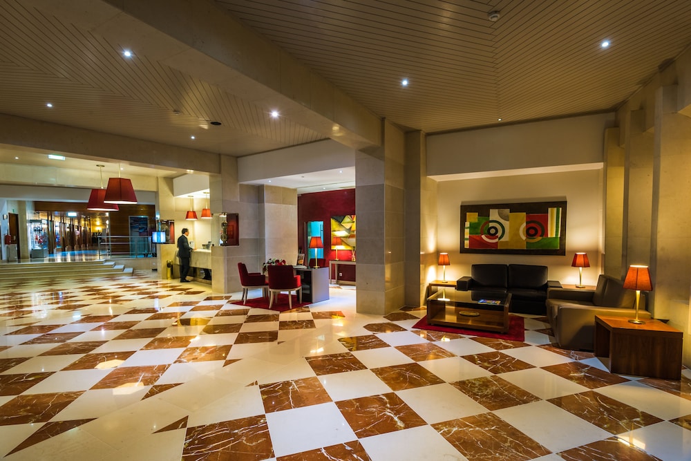 Vila Gale Ampalius Resort Hotel — Hotel building in Vilamoura, Faro