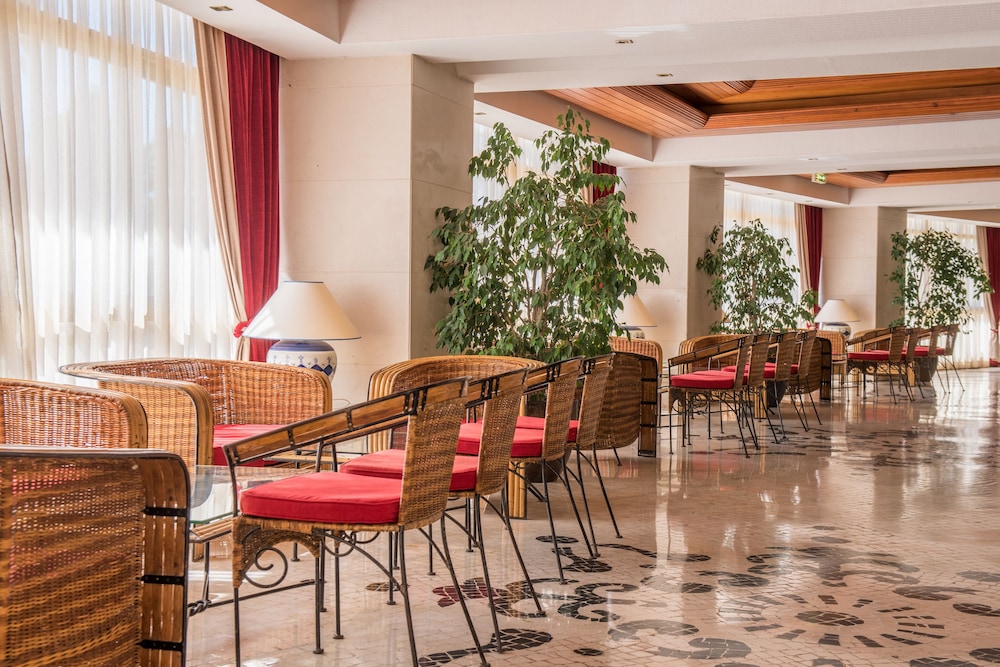 Vila Gale Ampalius Resort Hotel — Restaurant & bars in Vilamoura, Faro