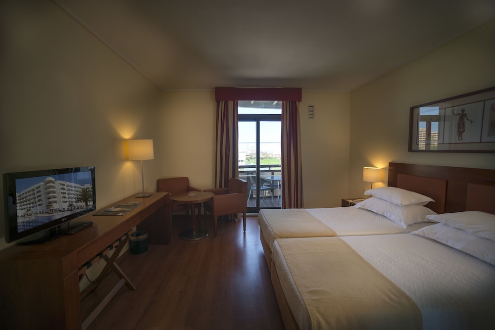 Vila Gale Ampalius Resort Hotel — Hotel rooms in Vilamoura, Faro
