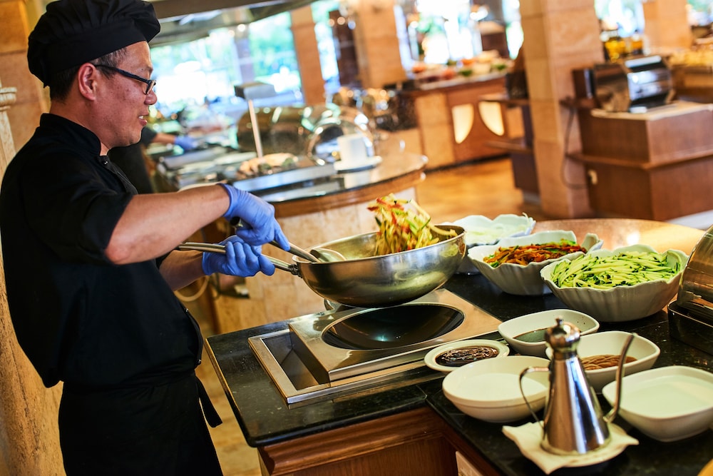 CM Mallorca Palace Hotel - Adults Only — Restaurant & bars in Sa Coma, Balearic Islands