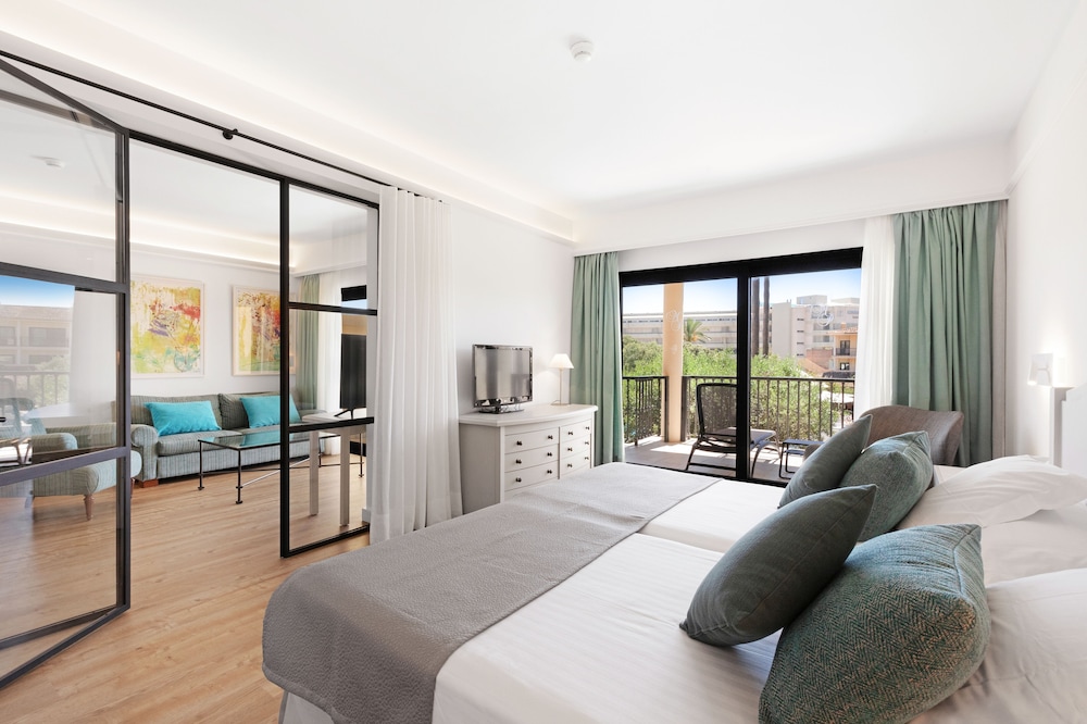 CM Mallorca Palace Hotel - Adults Only — Hotel rooms in Sa Coma, Balearic Islands