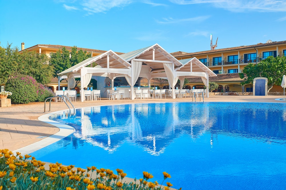 CM Mallorca Palace Hotel - Adults Only — Swimming pool in Sa Coma, Balearic Islands