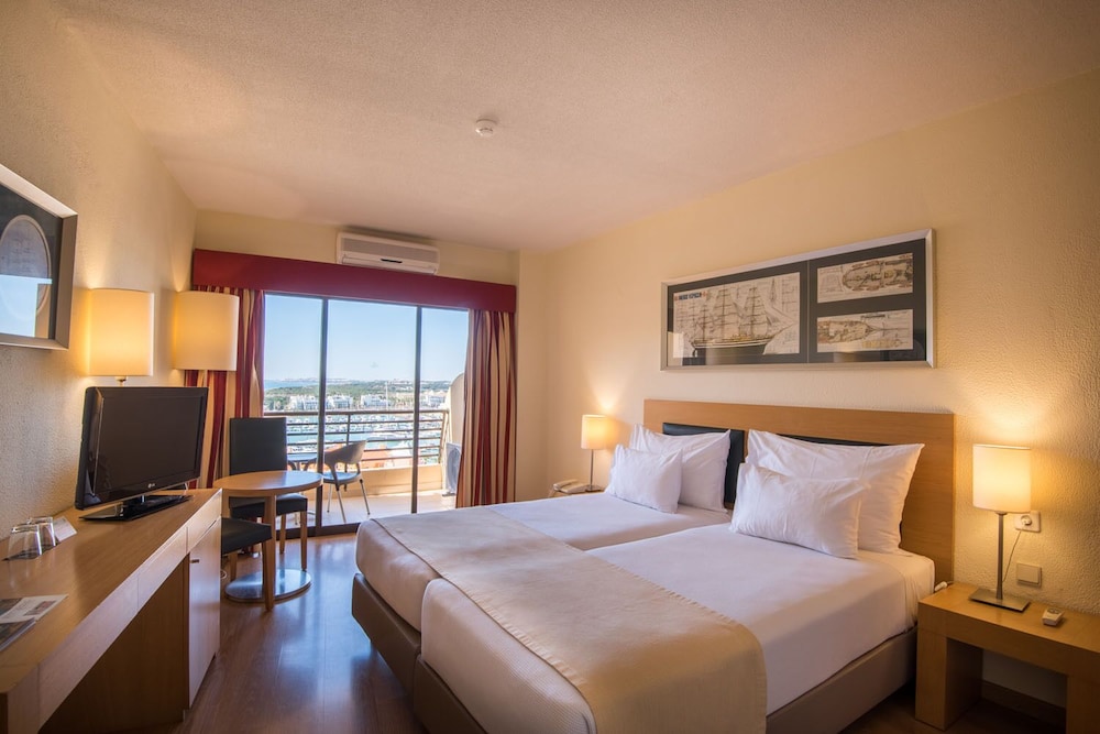 Vila Gale Marina Resort Hotel — Hotel rooms in Vilamoura, Faro
