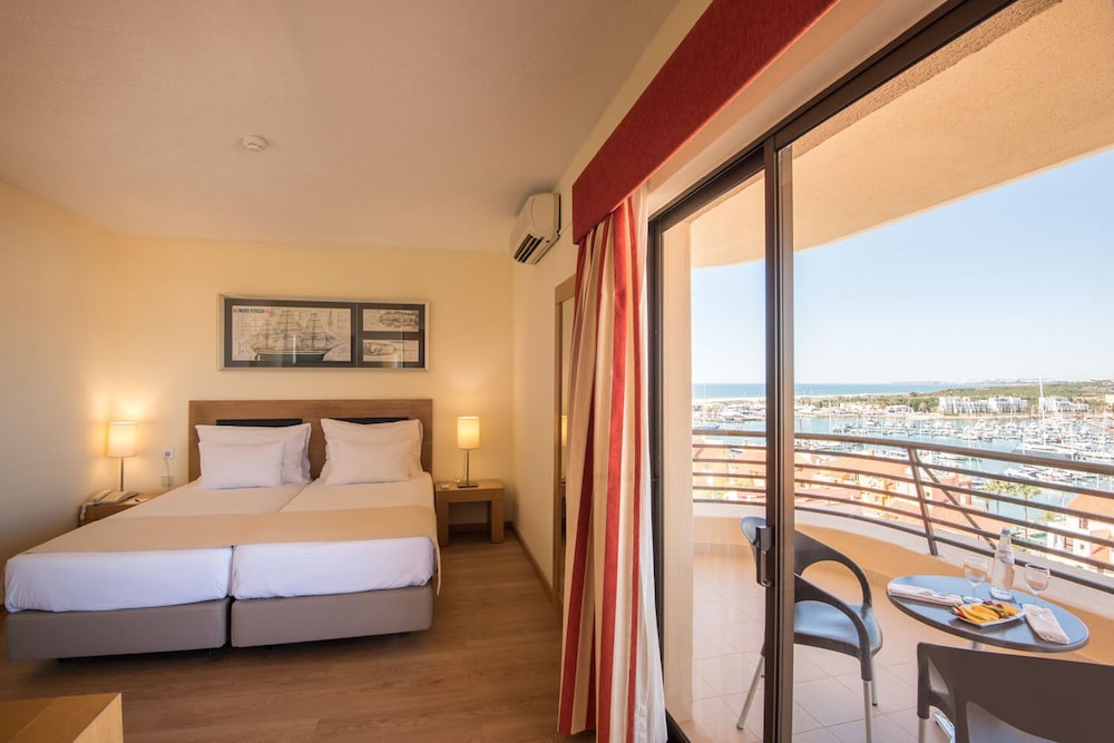 Vila Gale Marina Resort Hotel — Hotel rooms in Vilamoura, Faro