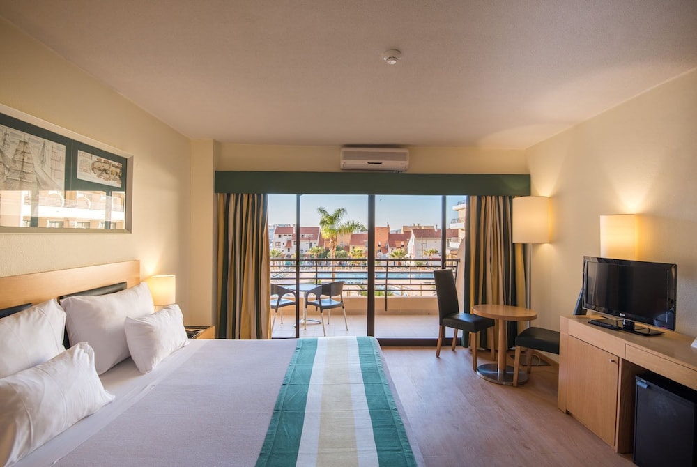 Vila Gale Marina Resort Hotel — Hotel rooms in Vilamoura, Faro