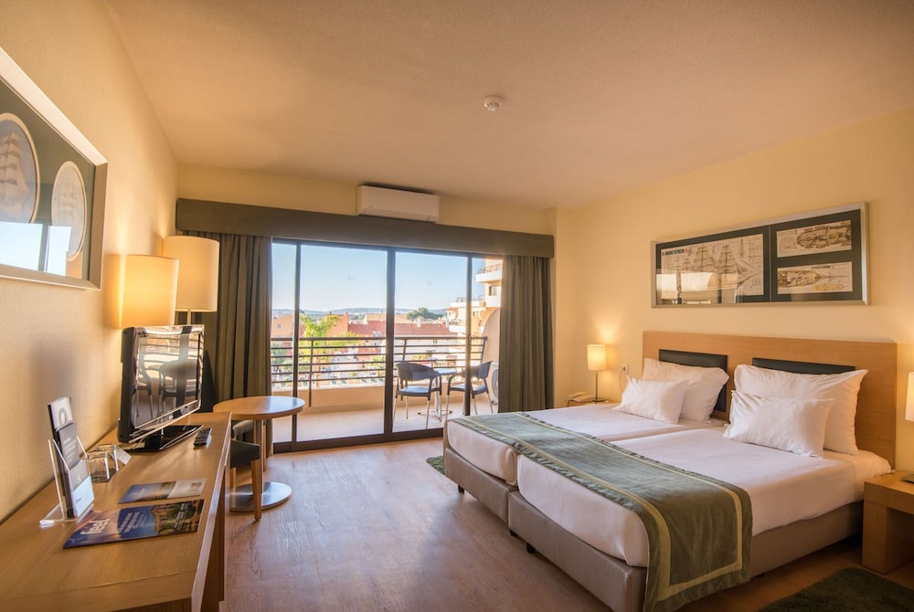 Vila Gale Marina Resort Hotel — Hotel rooms in Vilamoura, Faro