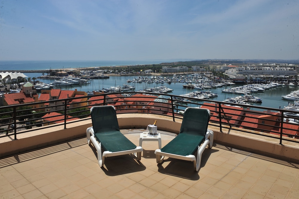 Vila Gale Marina Resort Hotel — Attractions in the area in Vilamoura, Faro