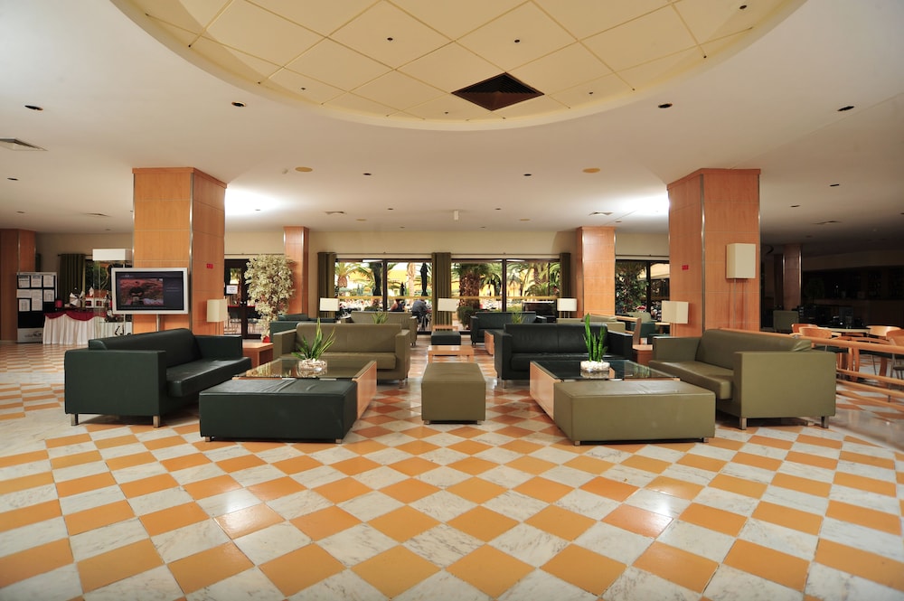 Vila Gale Marina Resort Hotel — Hotel building in Vilamoura, Faro