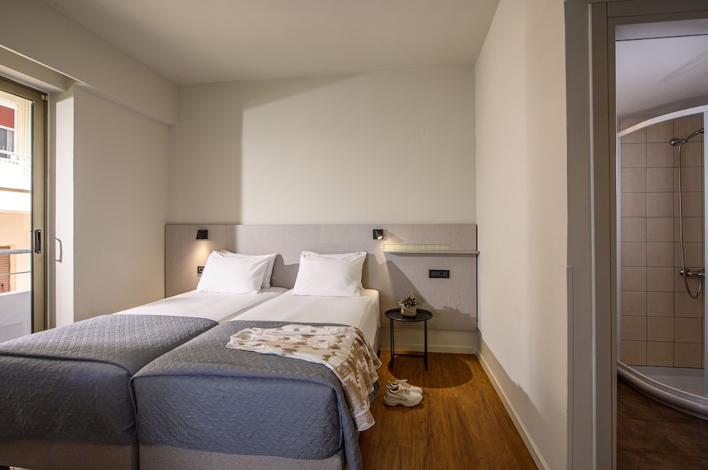 Marin Hotel — Hotel rooms in Heraklion