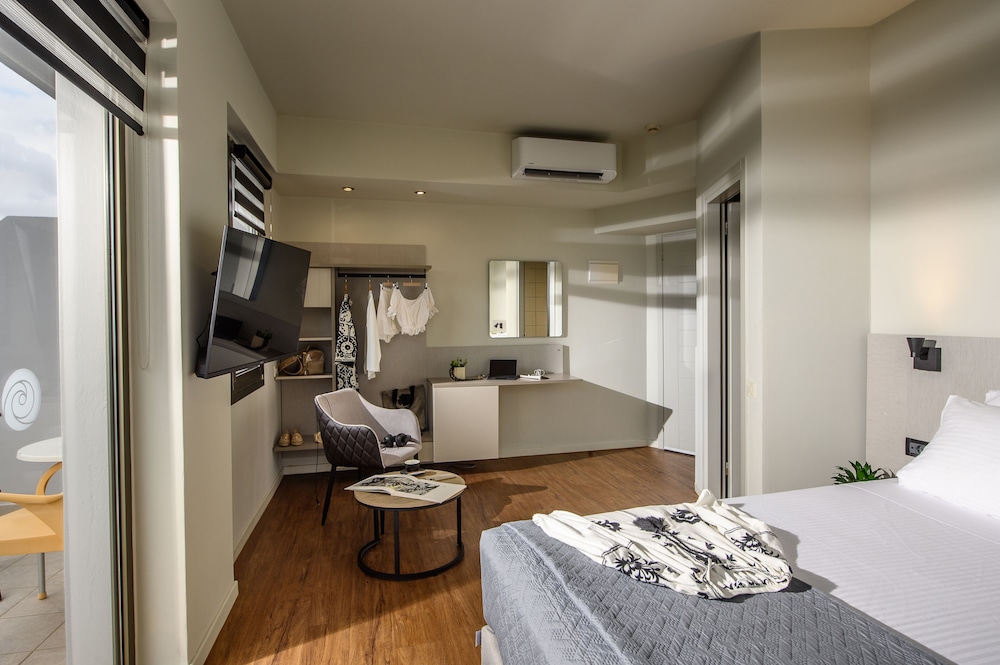 Marin Hotel — Hotel rooms in Heraklion