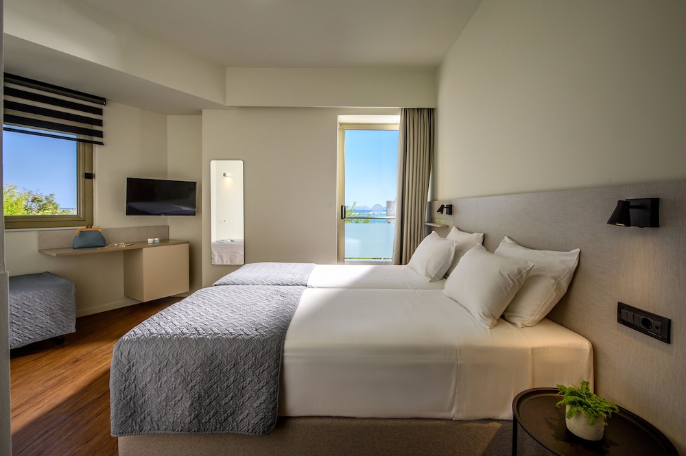 Marin Hotel — Hotel rooms in Heraklion