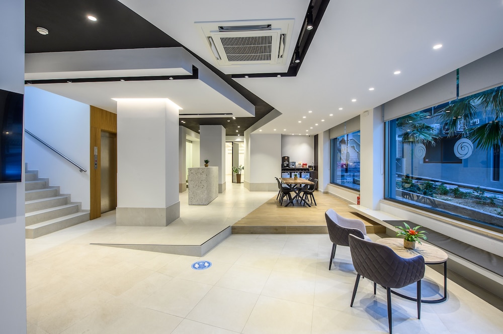 Marin Hotel — Hotel building in Heraklion