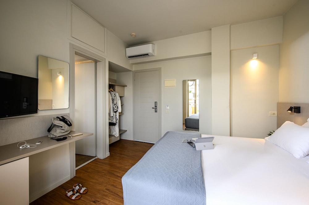 Marin Hotel — Hotel rooms in Heraklion