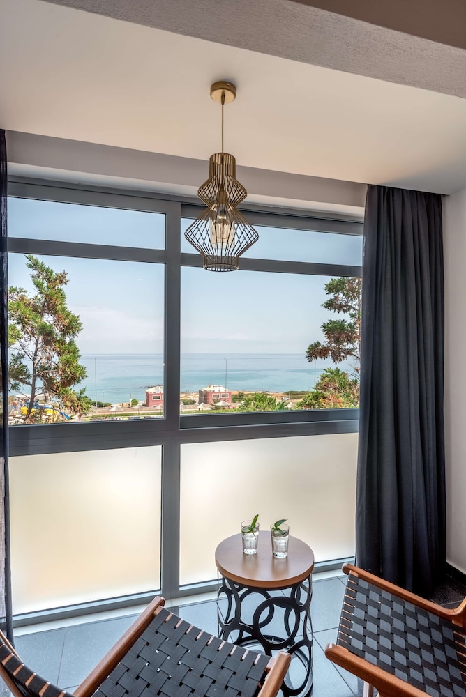 Mediterraneo Hotel - All Inclusive — Hotel rooms in Hersonissos
