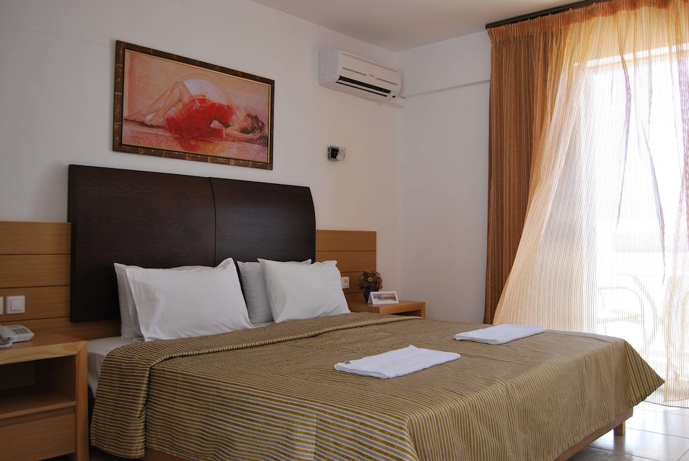 Mediterraneo Hotel - All Inclusive — Hotel rooms in Hersonissos