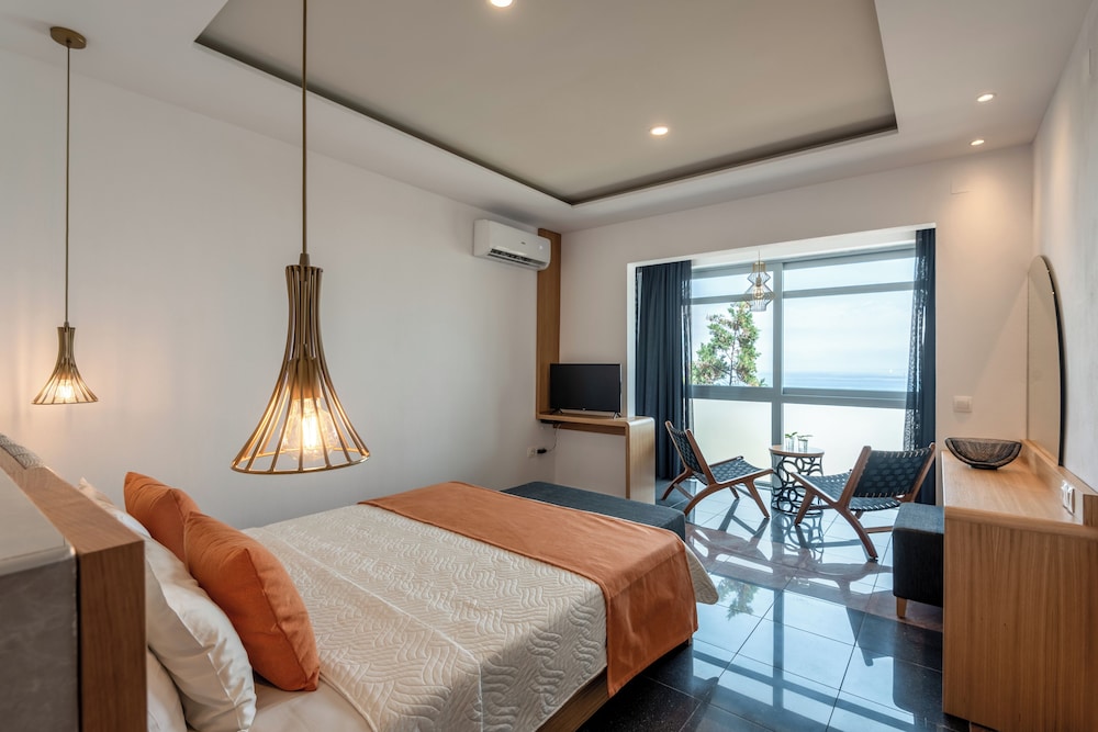 Mediterraneo Hotel - All Inclusive — Hotel rooms in Hersonissos
