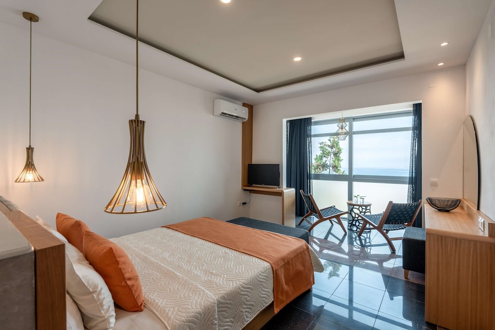 Mediterraneo Hotel - All Inclusive — Hotel rooms in Hersonissos