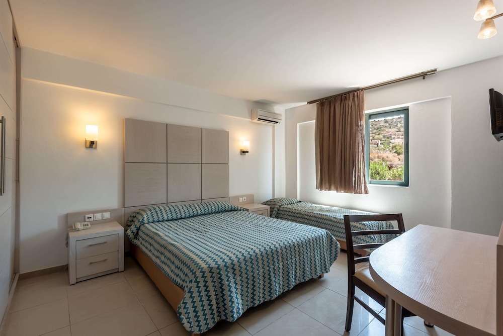 Mediterraneo Hotel - All Inclusive — Hotel rooms in Hersonissos