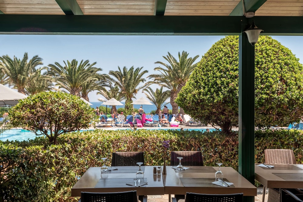 Mediterraneo Hotel - All Inclusive — Restaurant & bars in Hersonissos