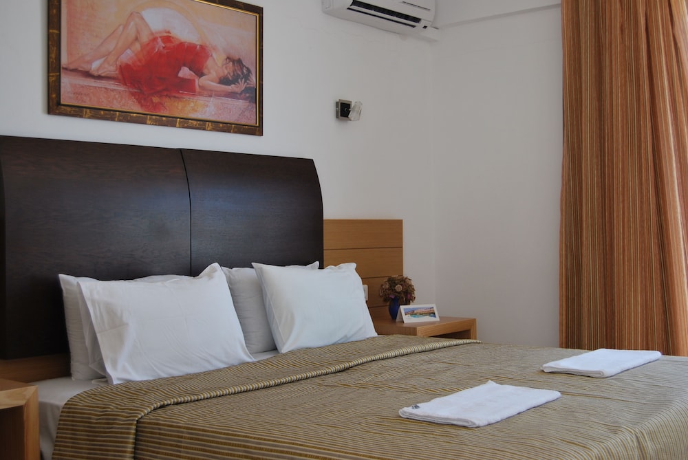 Mediterraneo Hotel - All Inclusive — Hotel rooms in Hersonissos