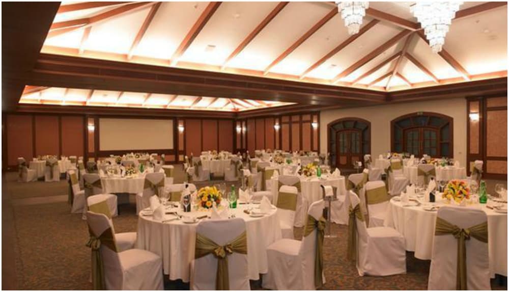 The Zuri White Sands, Goa Resort & Casino — Hotel building in Varca, Goa