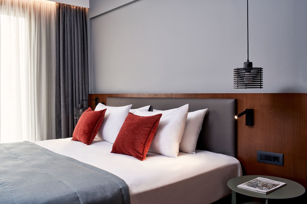 Achilleas Hotel — Hotel rooms in Athens, Attica