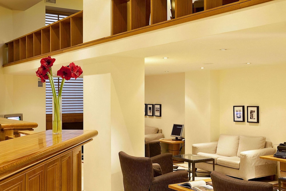 Achilleas Hotel — Hotel rooms in Athens, Attica