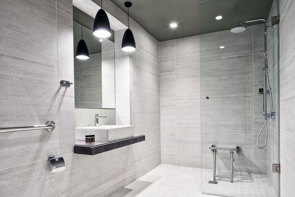 Achilleas Hotel — Hotel rooms in Athens, Attica