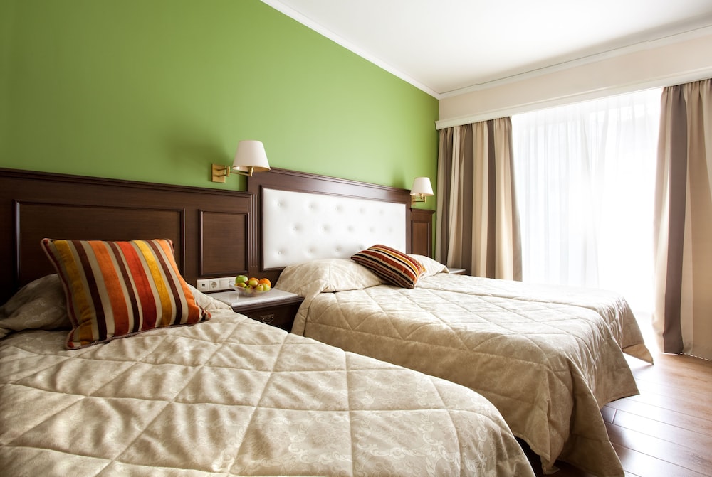Achillion Palace Hotel Rethymno City Center — Hotel rooms in Rethymnon
