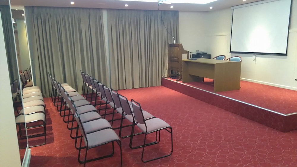 Achillion Palace Hotel Rethymno City Center — Hotel building in Rethymnon