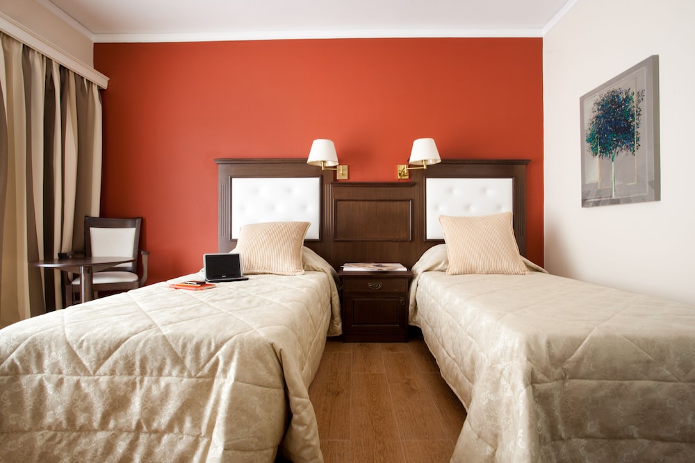 Achillion Palace Hotel Rethymno City Center — Hotel rooms in Rethymnon