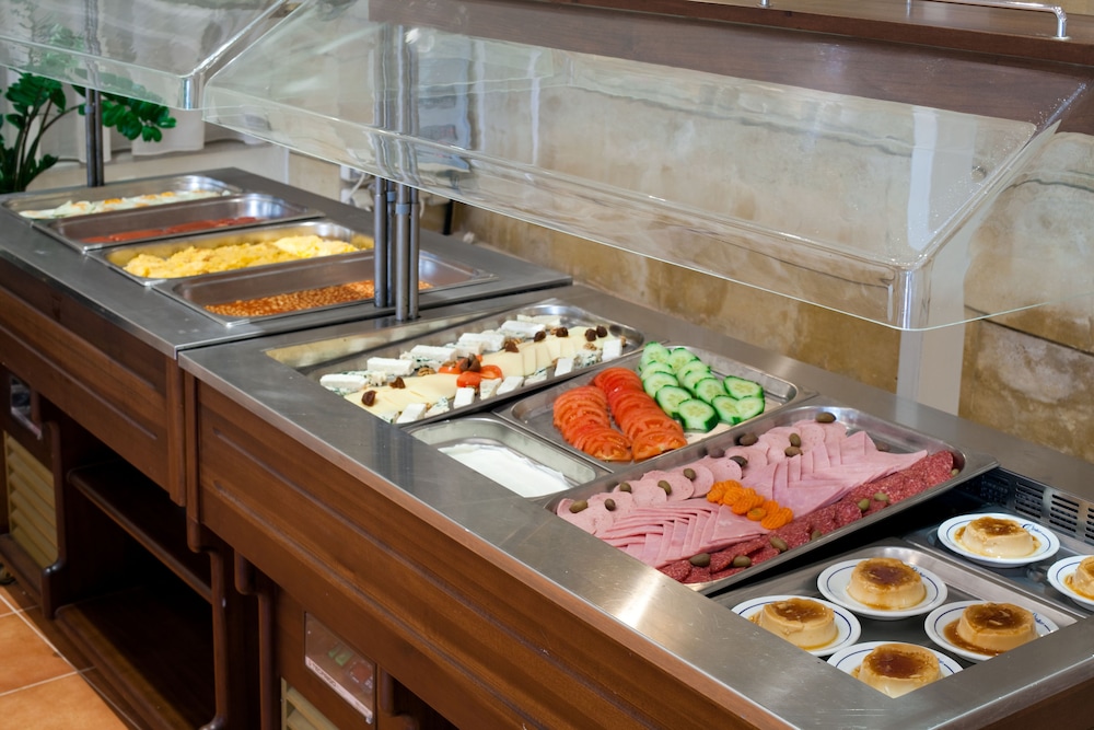 Achillion Palace Hotel Rethymno City Center — Restaurant & bars in Rethymnon
