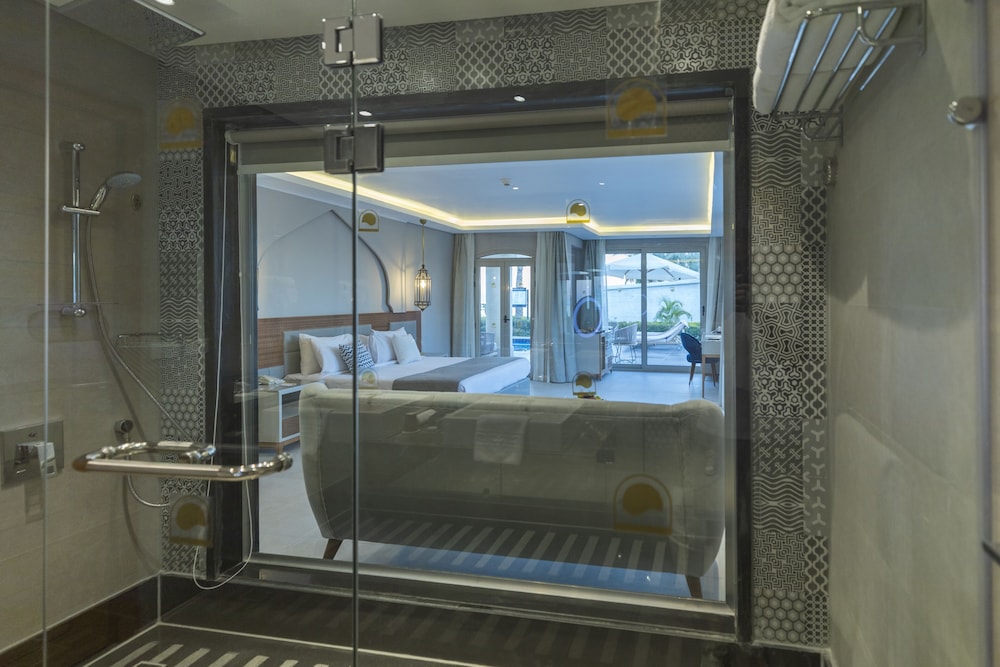 SUNRISE Diamond Beach Resort — Hotel rooms in Sharm El Sheikh, Red Sea