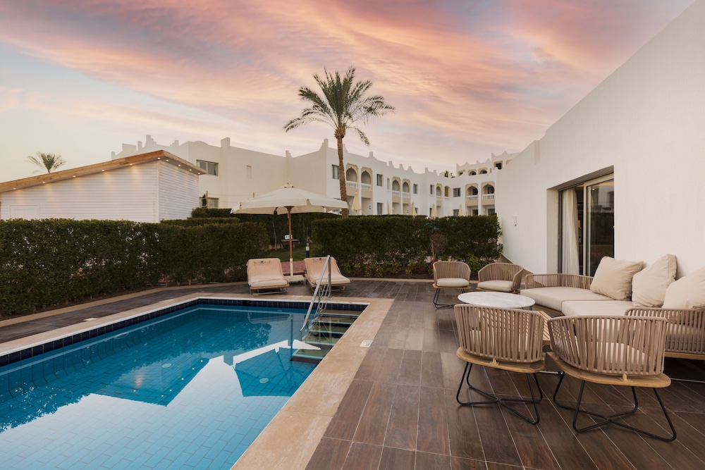 SUNRISE Diamond Beach Resort — Swimming pool in Sharm El Sheikh, Red Sea
