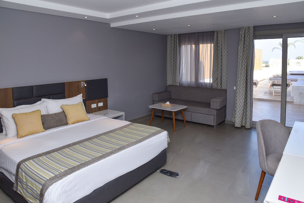 SUNRISE Diamond Beach Resort — Hotel rooms in Sharm El Sheikh, Red Sea
