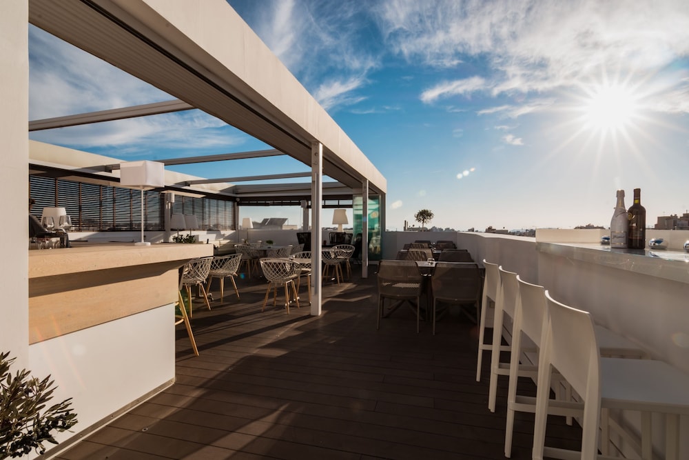 Acropolis Select Hotel — Restaurant & bars in Athens, Attica