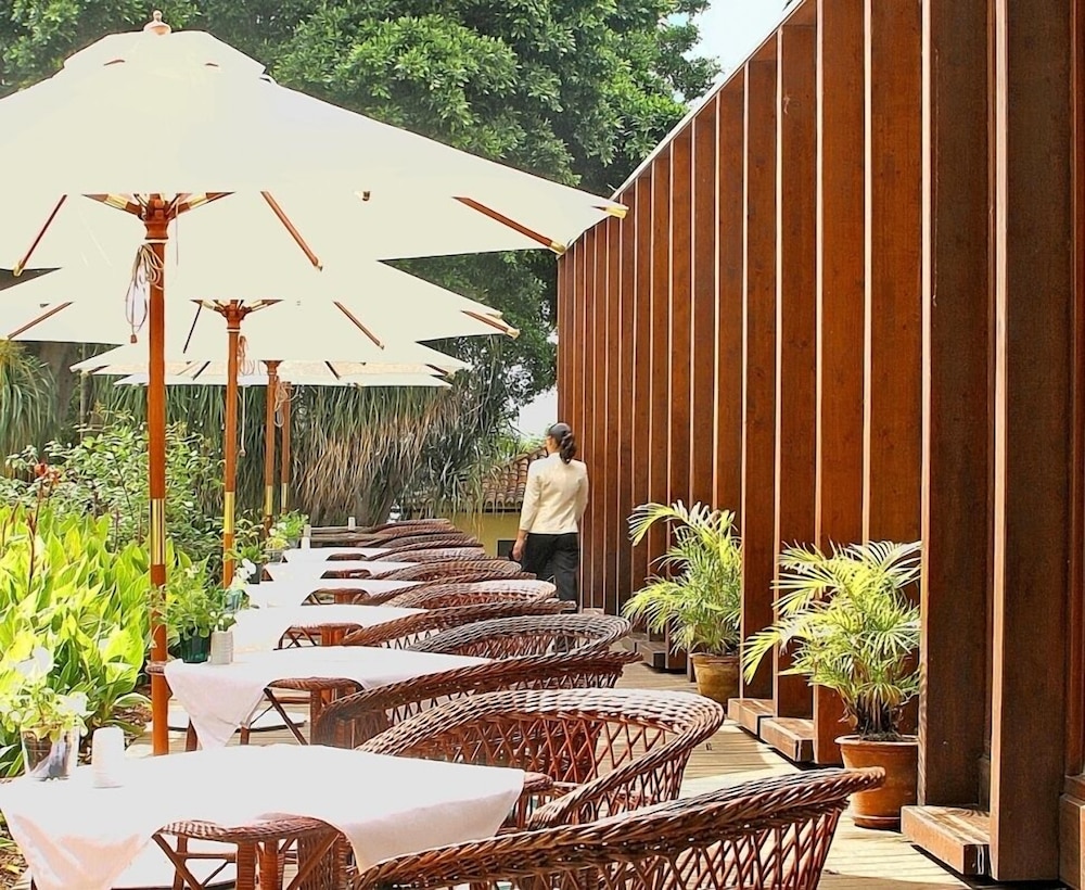 Quinta Da Casa Branca — Restaurant & bars in Funchal, Madeira